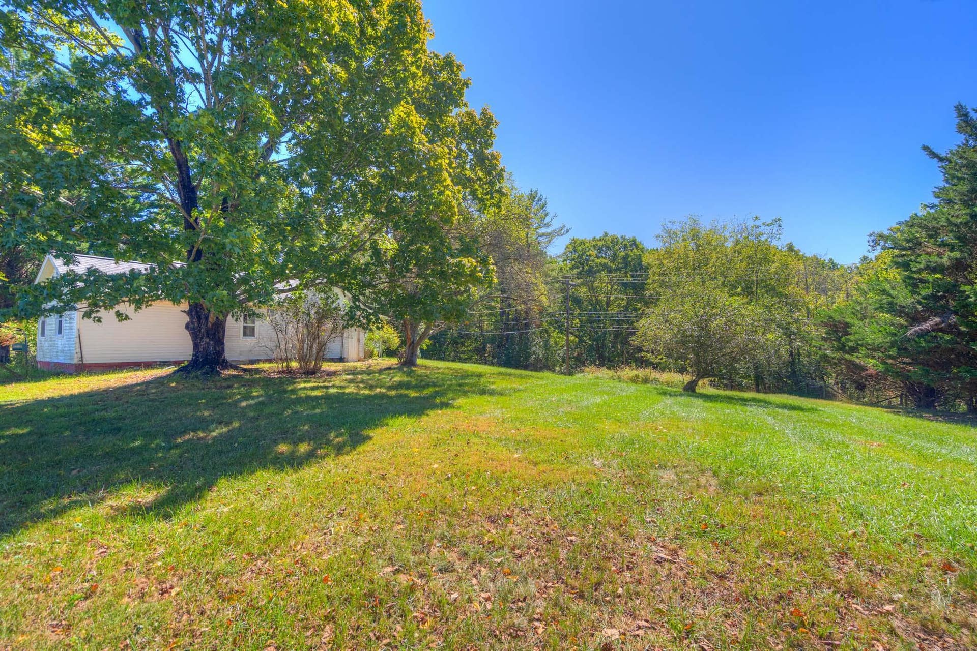 1703 Butternut Road, Blacksburg, VA 24060