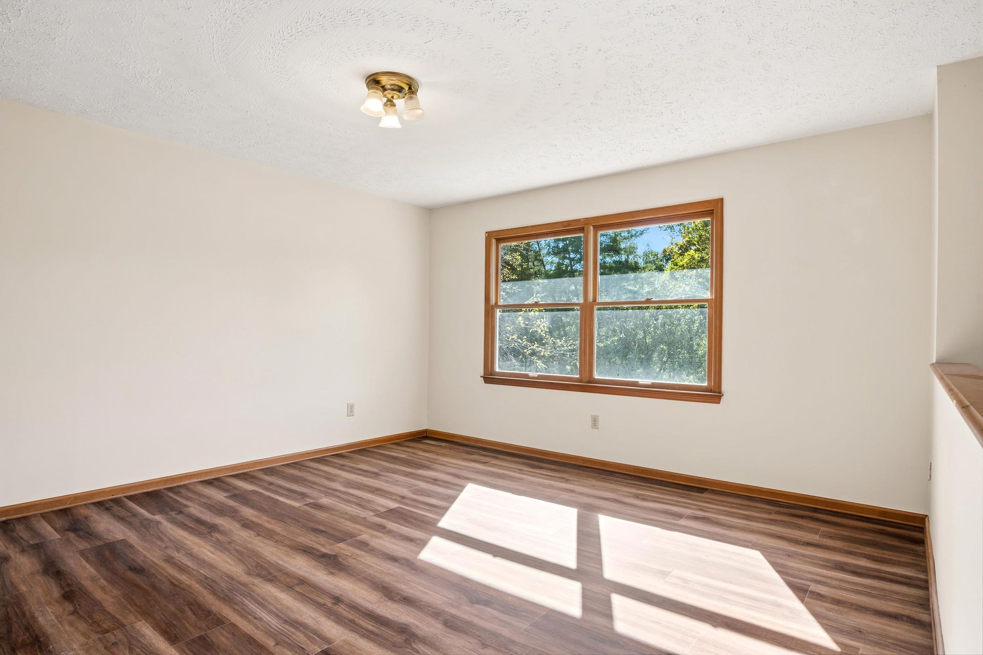 219 Smith Street, Pembroke, VA 24136