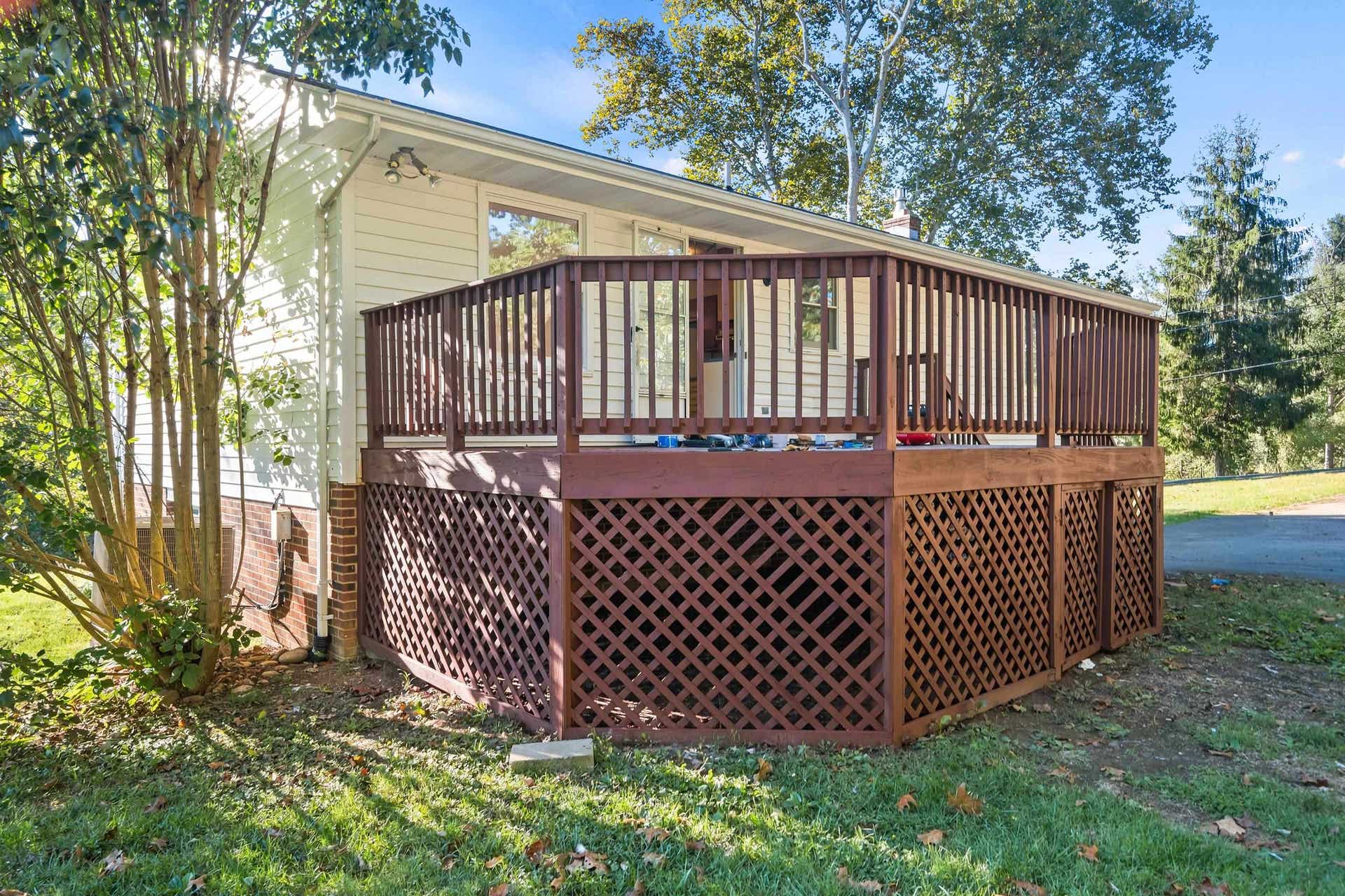 219 Smith Street, Pembroke, VA 24136