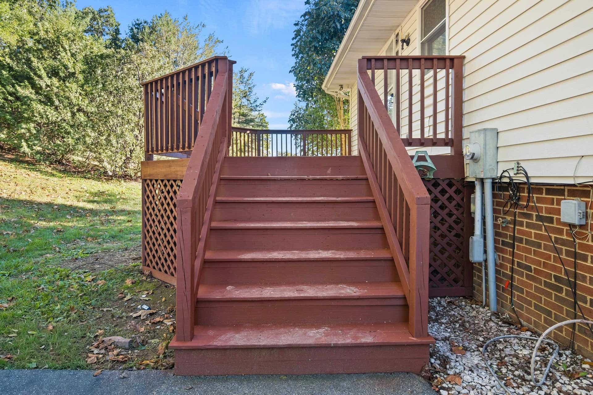 219 Smith Street, Pembroke, VA 24136