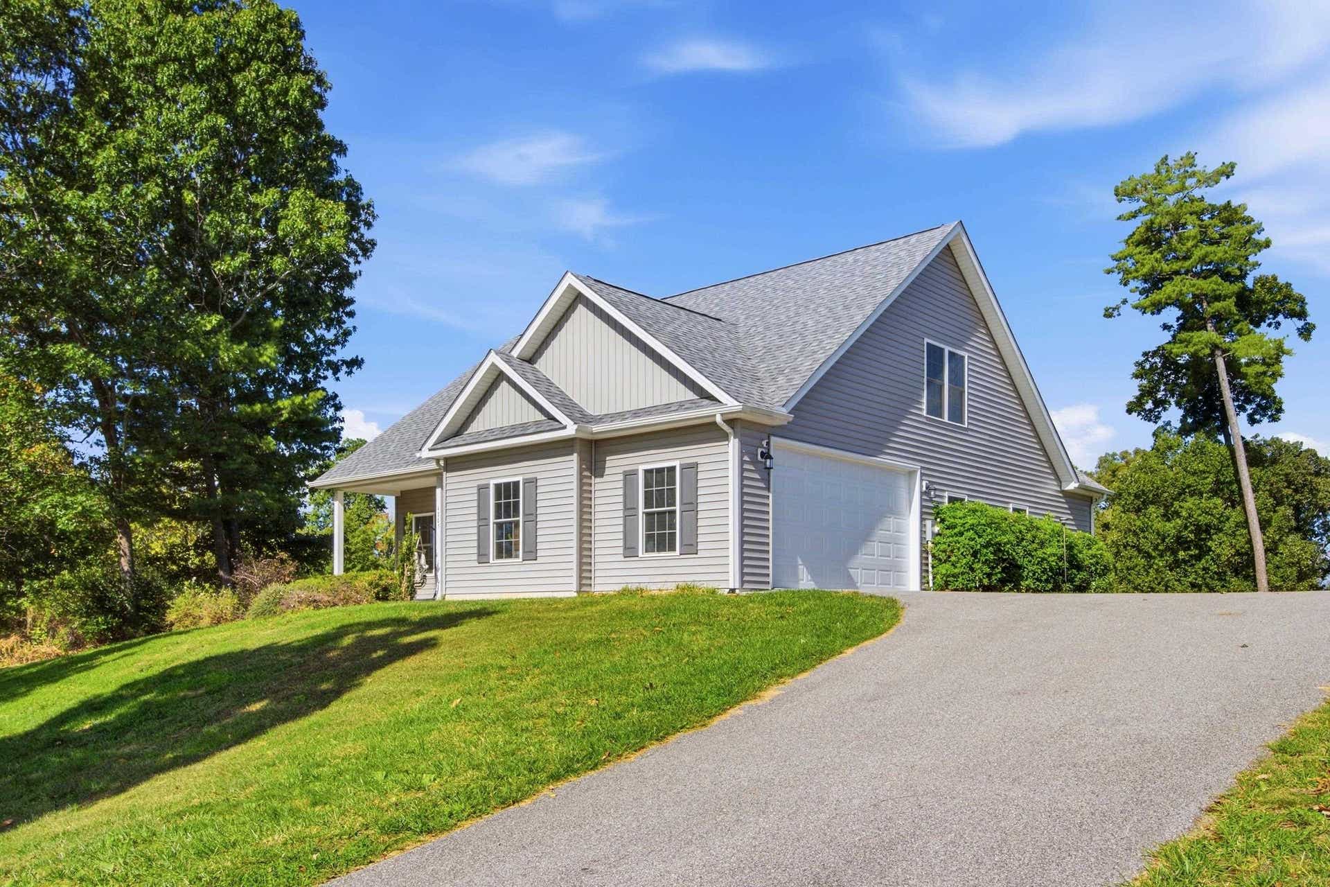 4565 Old Stage Road, Radford, VA 24141