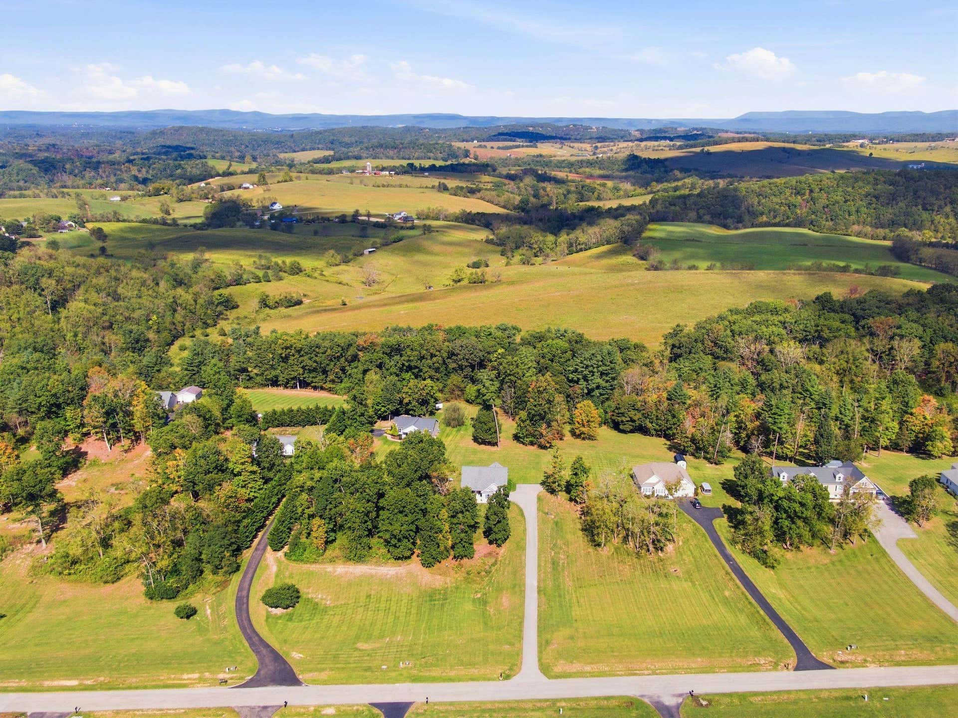 4565 Old Stage Road, Radford, VA 24141