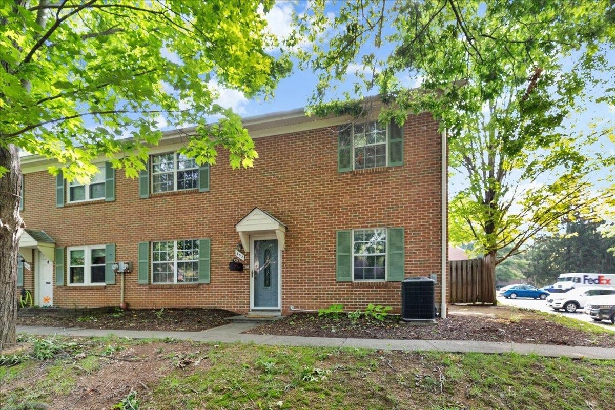 452 MARLINGTON Street, Blacksburg, VA 24060