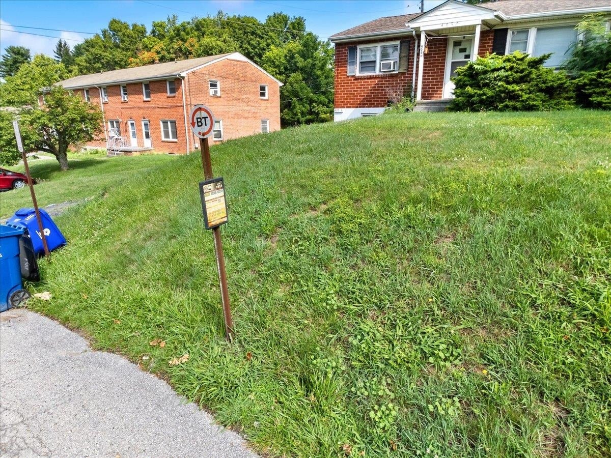 452 MARLINGTON Street, Blacksburg, VA 24060