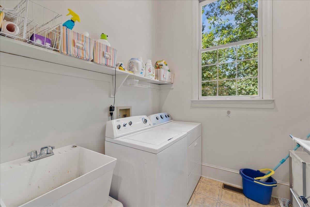 445 Quailwood Drive, Blacksburg, VA 24060