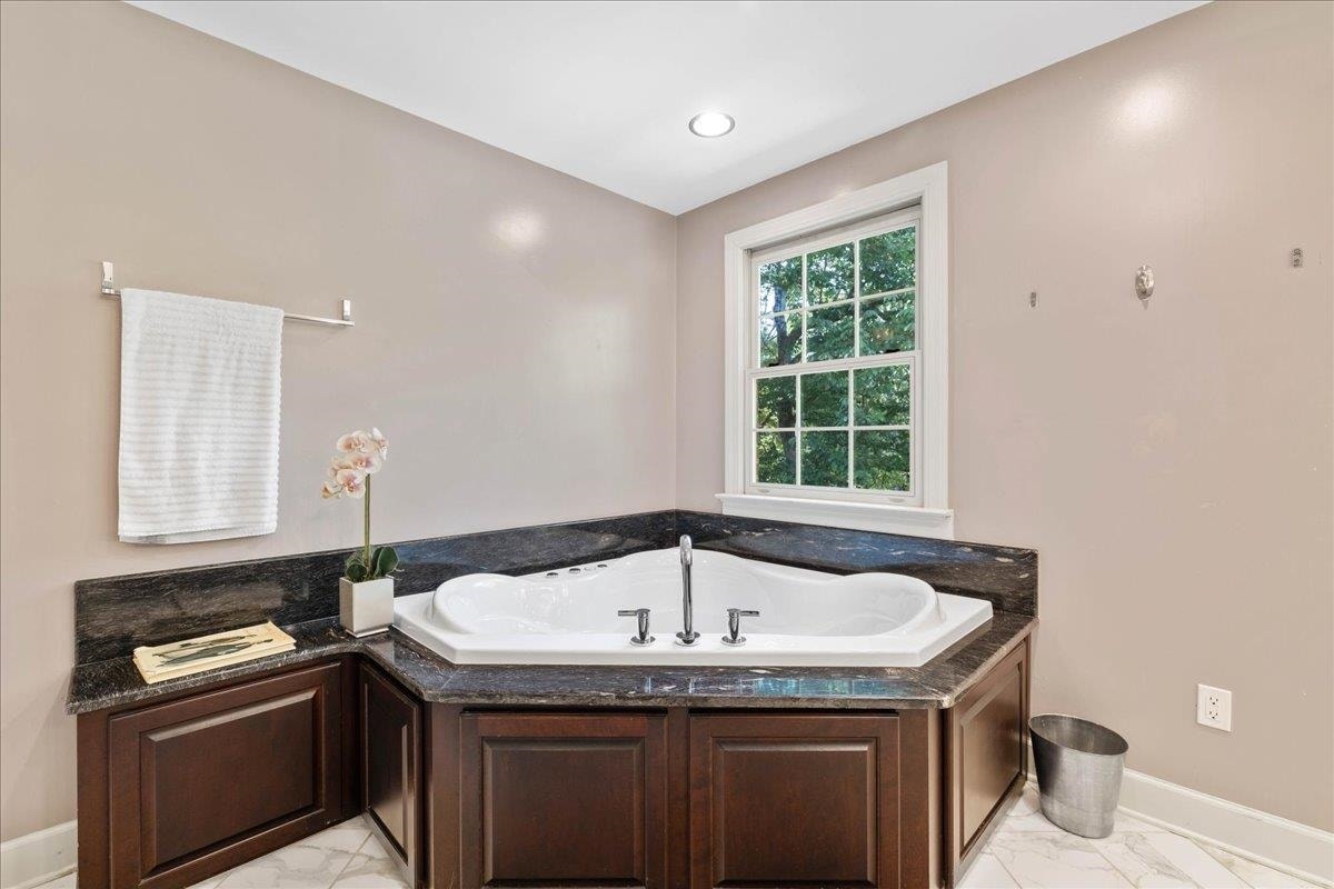 445 Quailwood Drive, Blacksburg, VA 24060