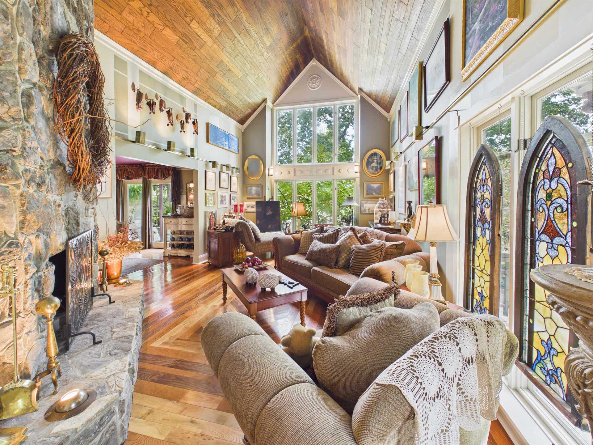 4588 Hurston Road, Pulaski, VA 24301