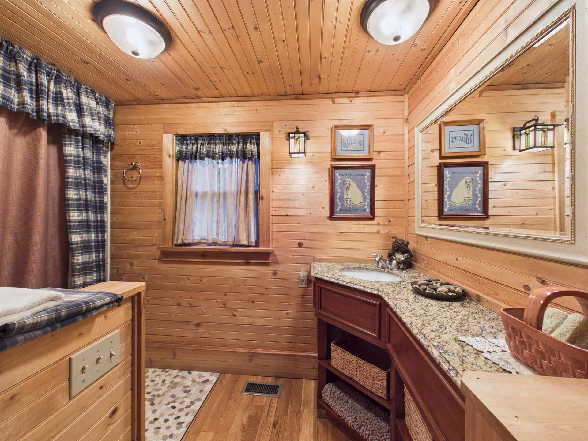 4638 Hurston Road, Pulaski, VA 24301