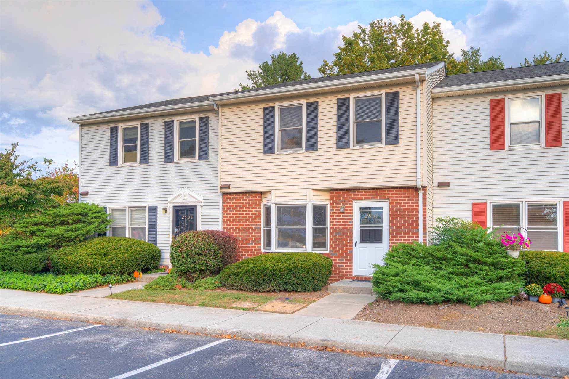 2503 RIDGE Road, Blacksburg, VA 24060