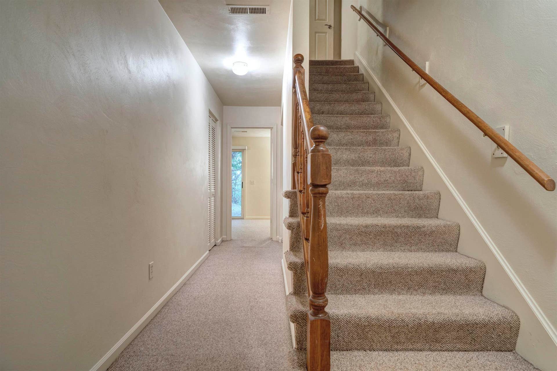 2503 RIDGE Road, Blacksburg, VA 24060