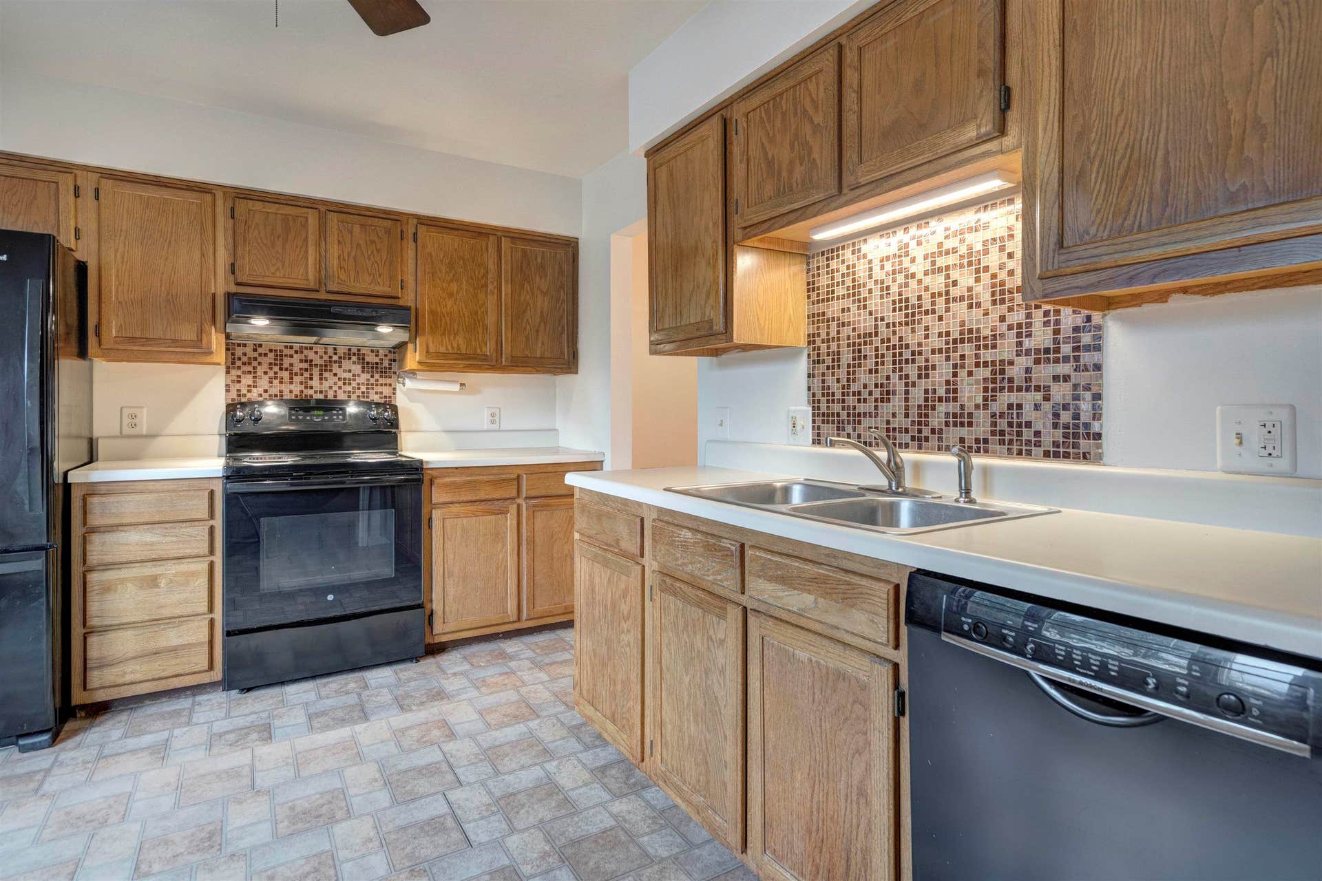 2503 RIDGE Road, Blacksburg, VA 24060