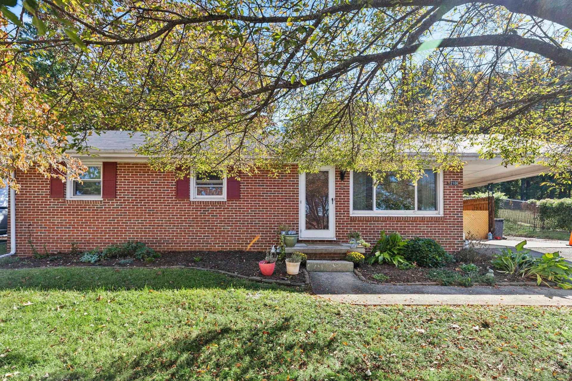 2106 Fourth Street, Radford, VA 24141