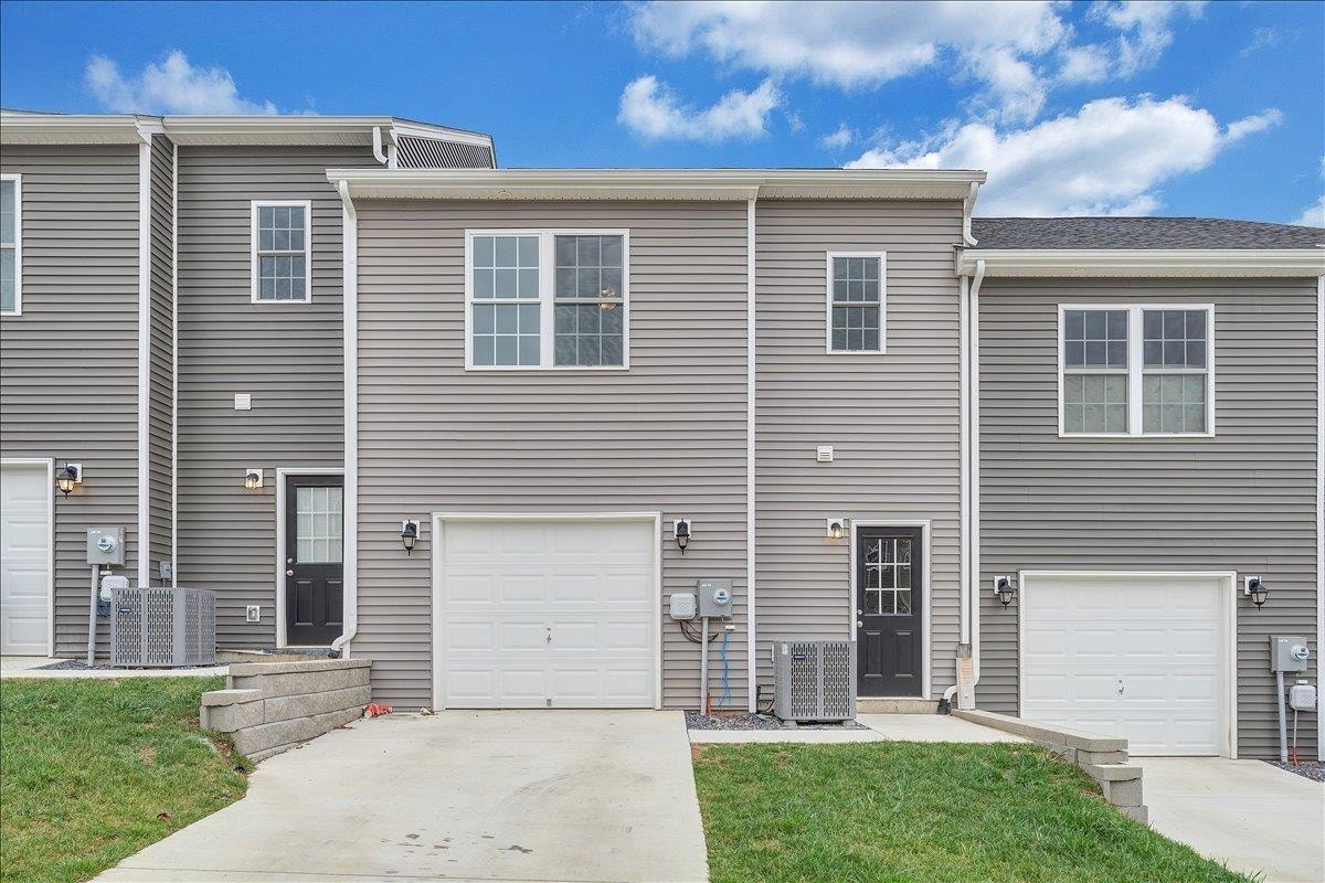 779 Holland Loop, Christiansburg, VA 24073