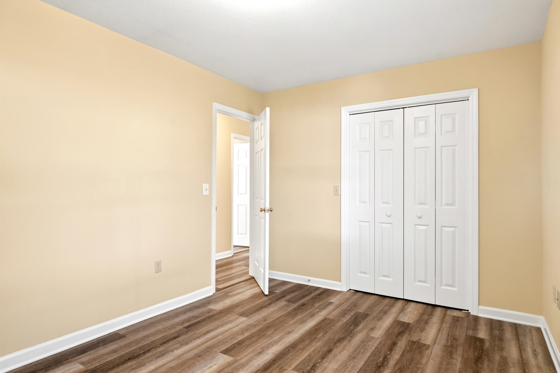 545 2ND Street, Christiansburg, VA 24073