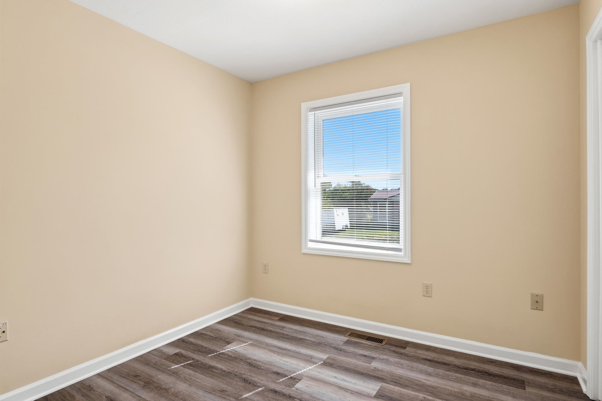 545 2ND Street, Christiansburg, VA 24073