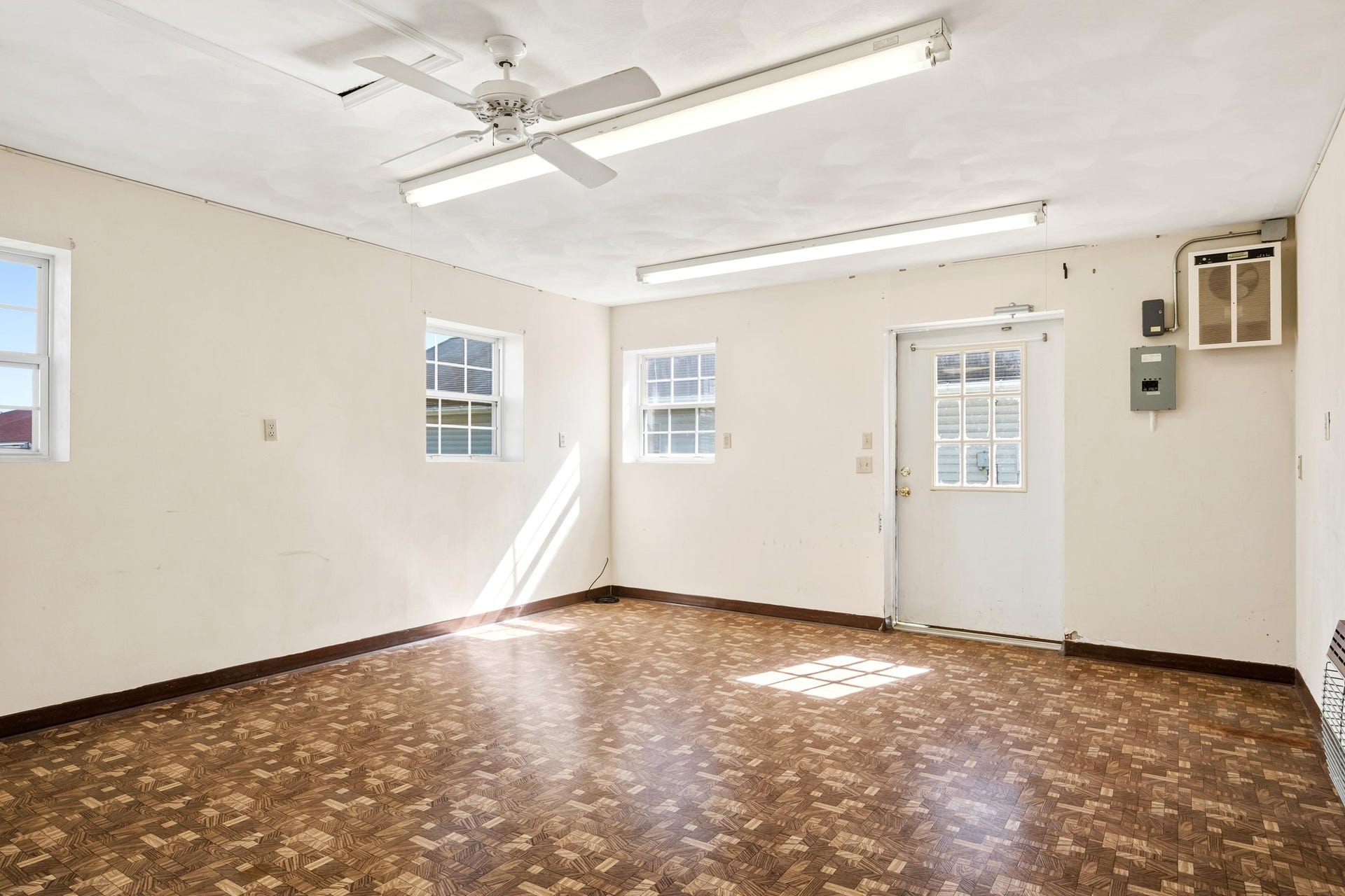 545 2ND Street, Christiansburg, VA 24073