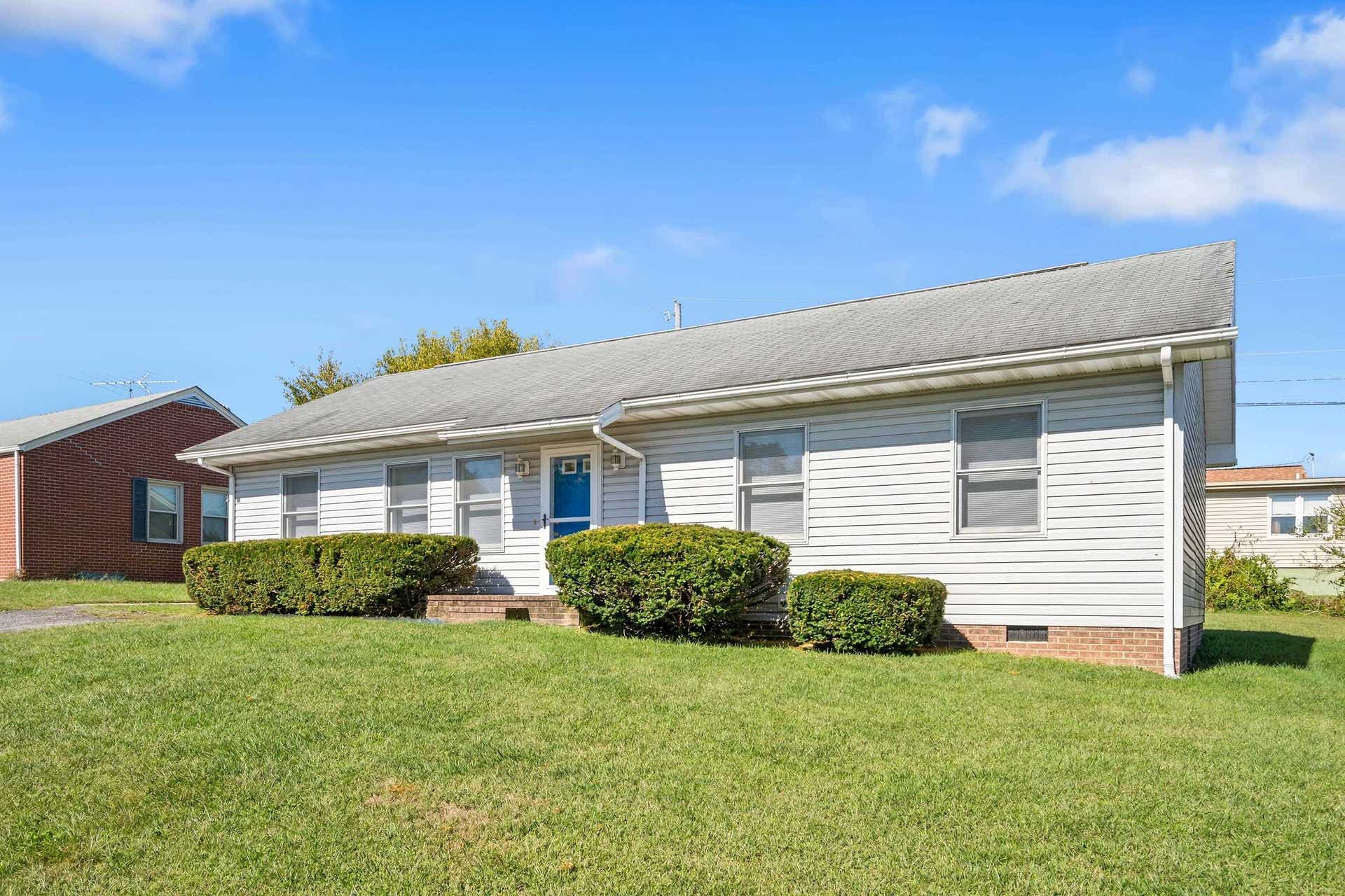 545 2ND Street, Christiansburg, VA 24073