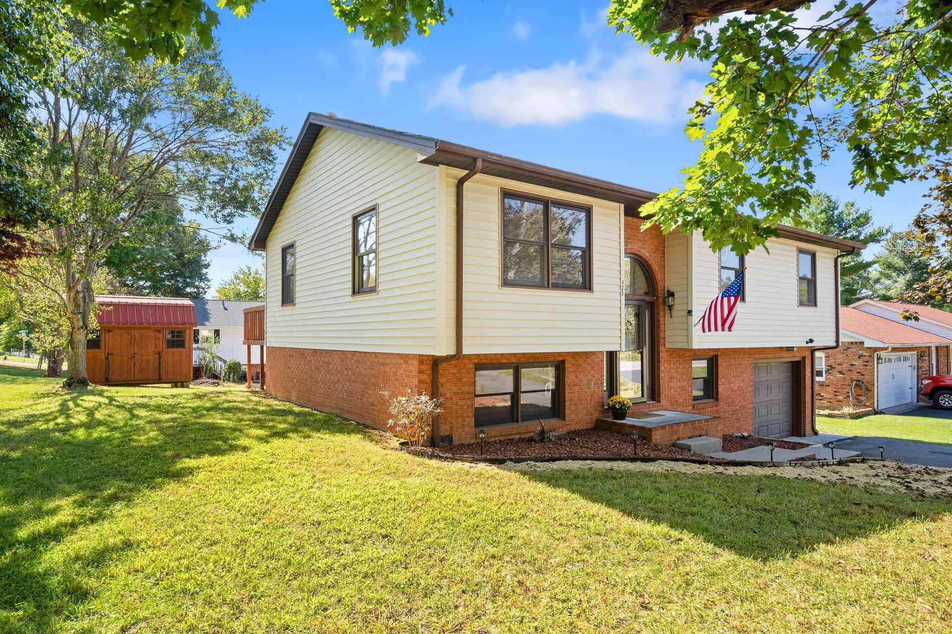425 Independence Boulevard, Christiansburg, VA 24073