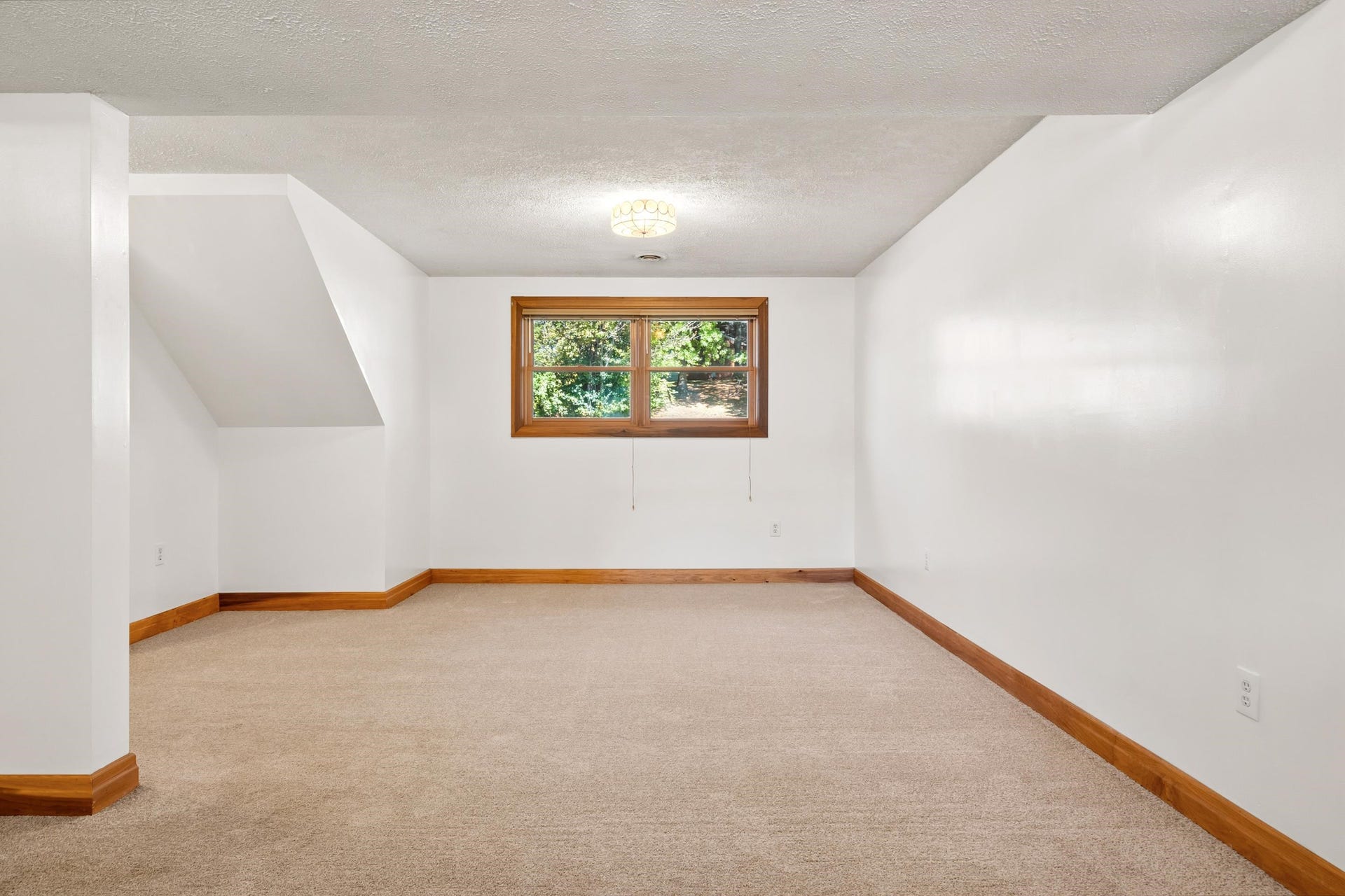 425 Independence Boulevard, Christiansburg, VA 24073