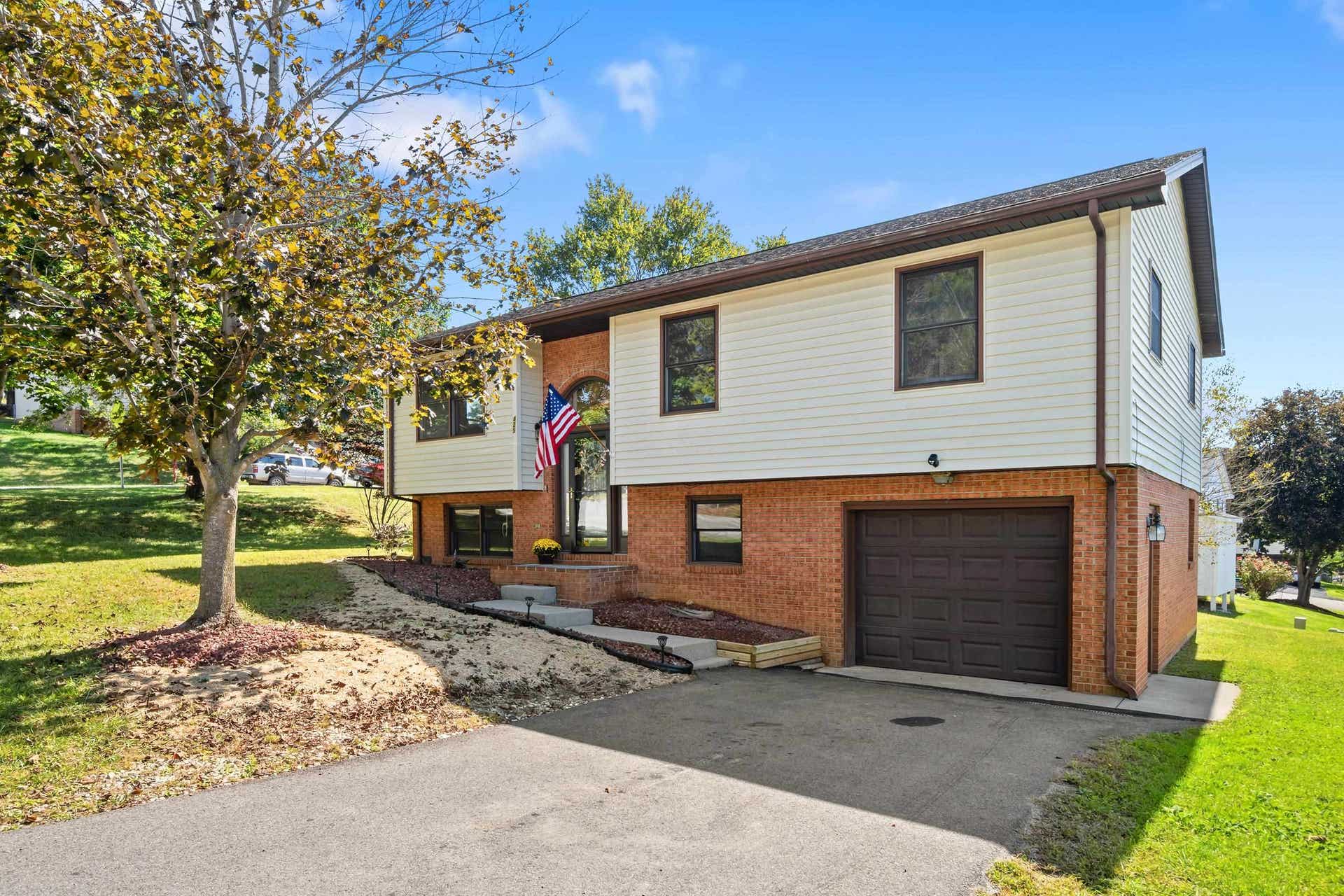 425 Independence Boulevard, Christiansburg, VA 24073