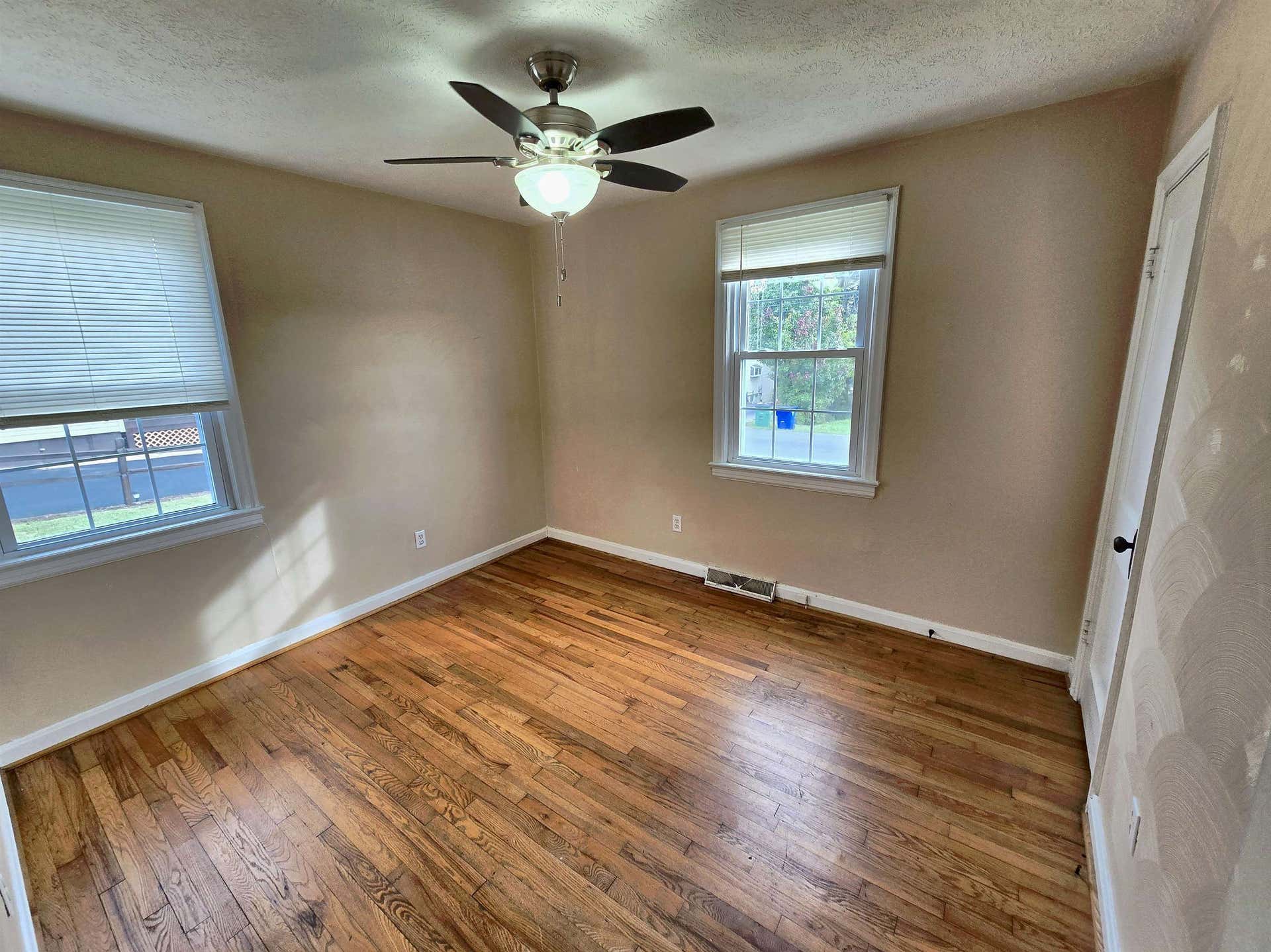 165 Clearview Drive, Christiansburg, VA 24073