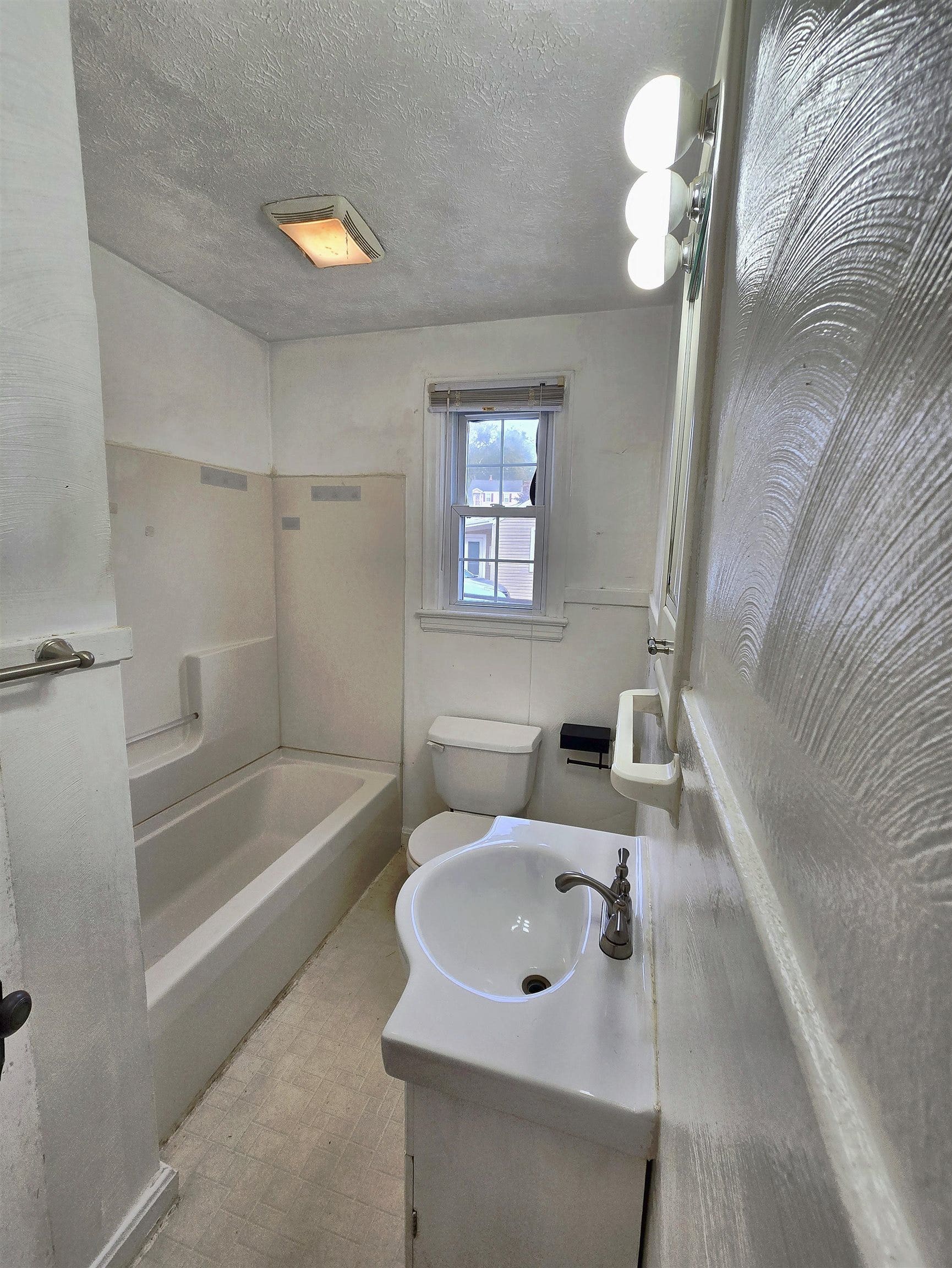165 Clearview Drive, Christiansburg, VA 24073
