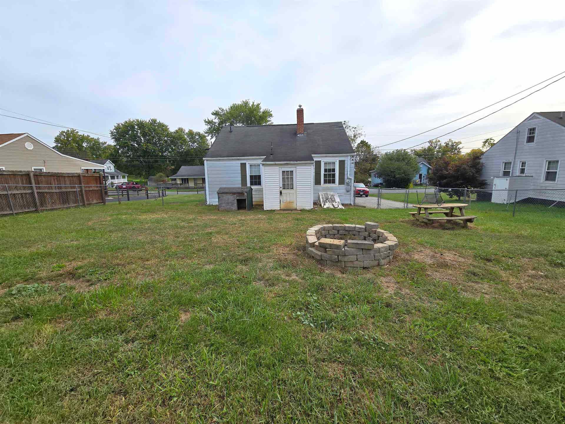 165 Clearview Drive, Christiansburg, VA 24073