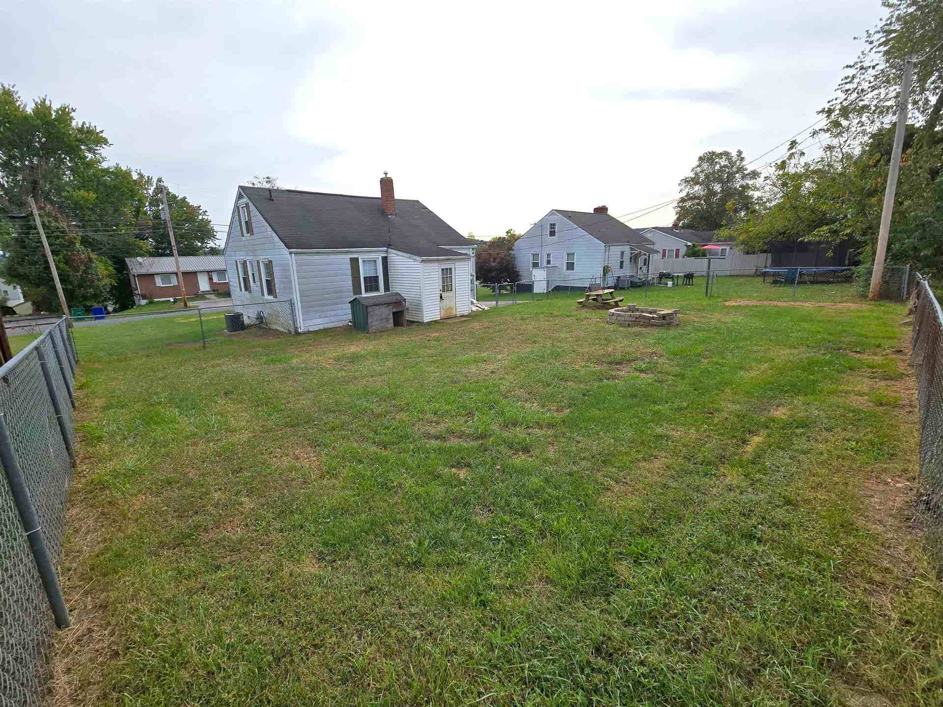 165 Clearview Drive, Christiansburg, VA 24073