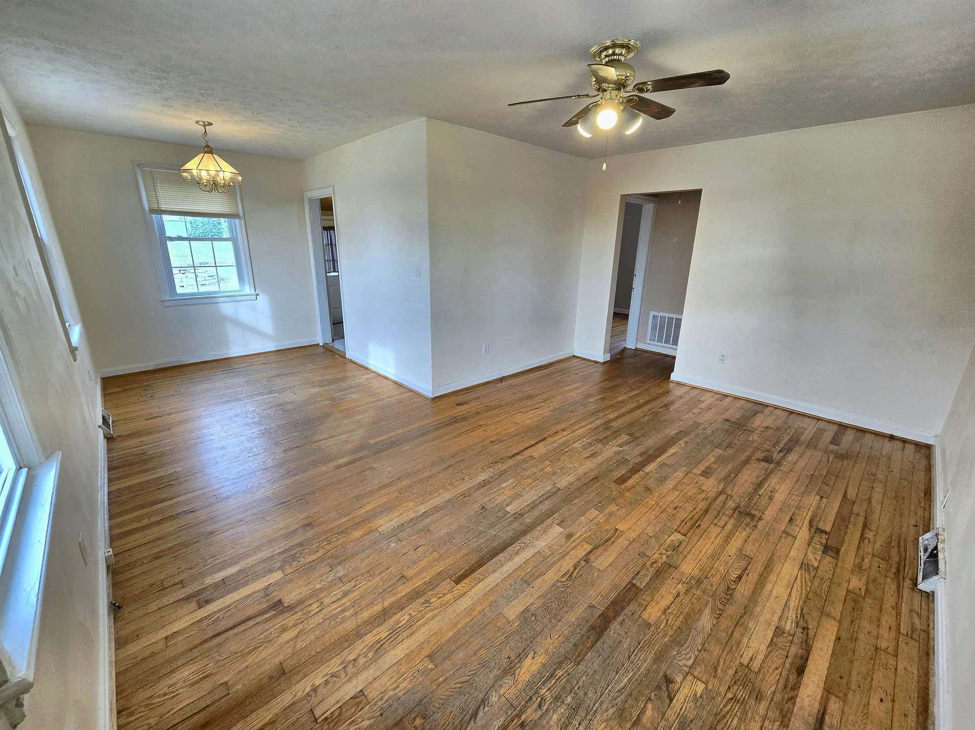 165 Clearview Drive, Christiansburg, VA 24073