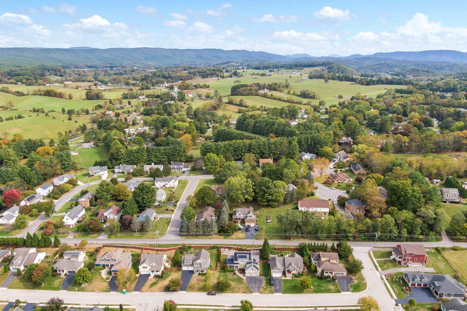 1706 ASHER Lane, Blacksburg, VA 24060
