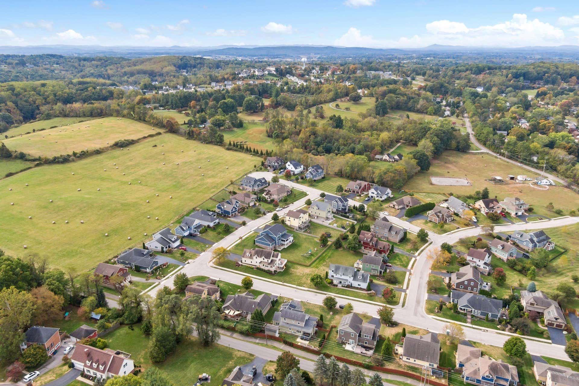 1706 ASHER Lane, Blacksburg, VA 24060
