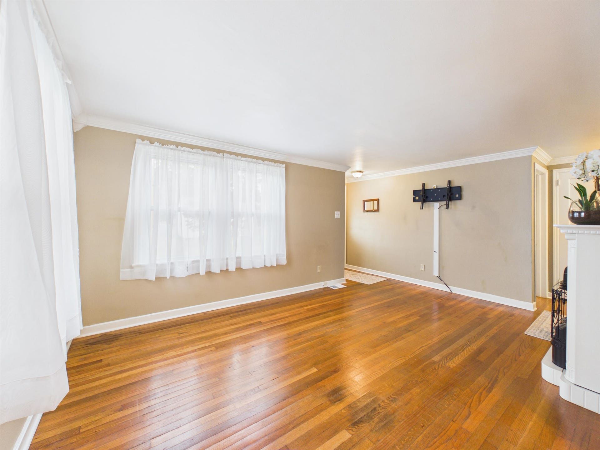 418 Easton Road, Pearisburg, VA 24134