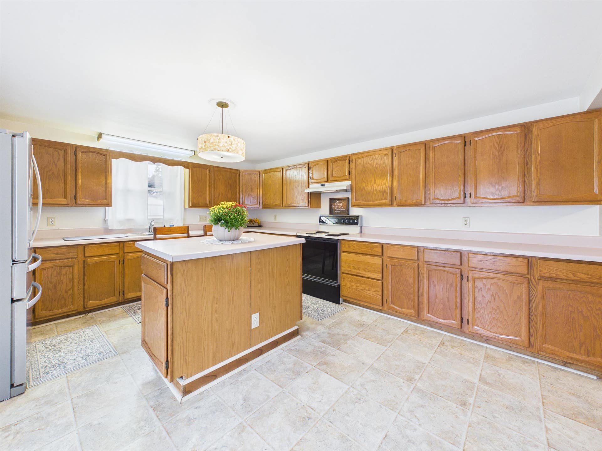 418 Easton Road, Pearisburg, VA 24134