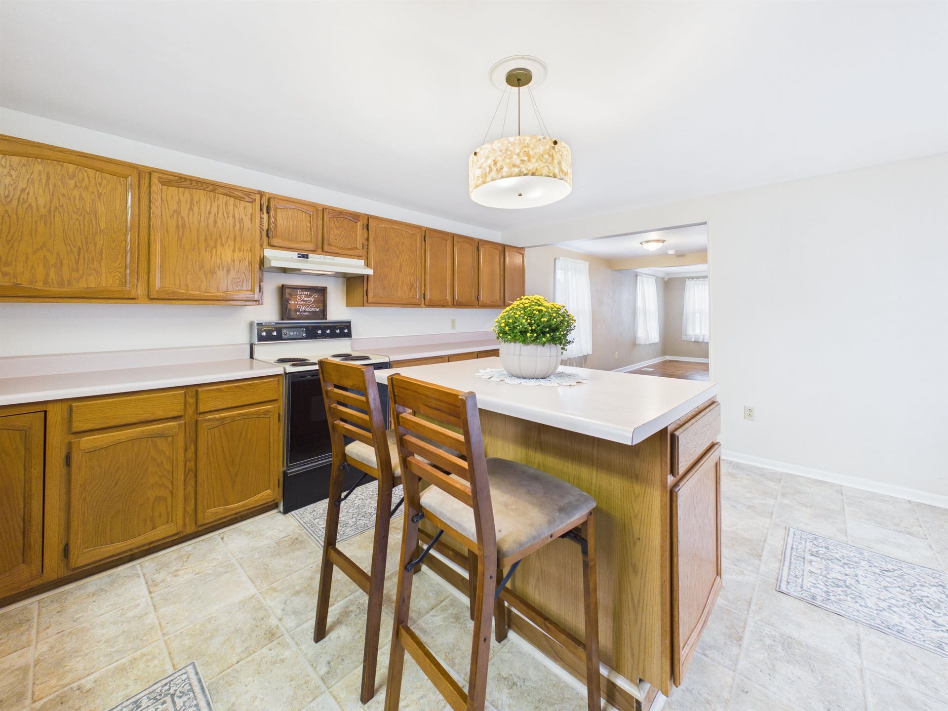 418 Easton Road, Pearisburg, VA 24134