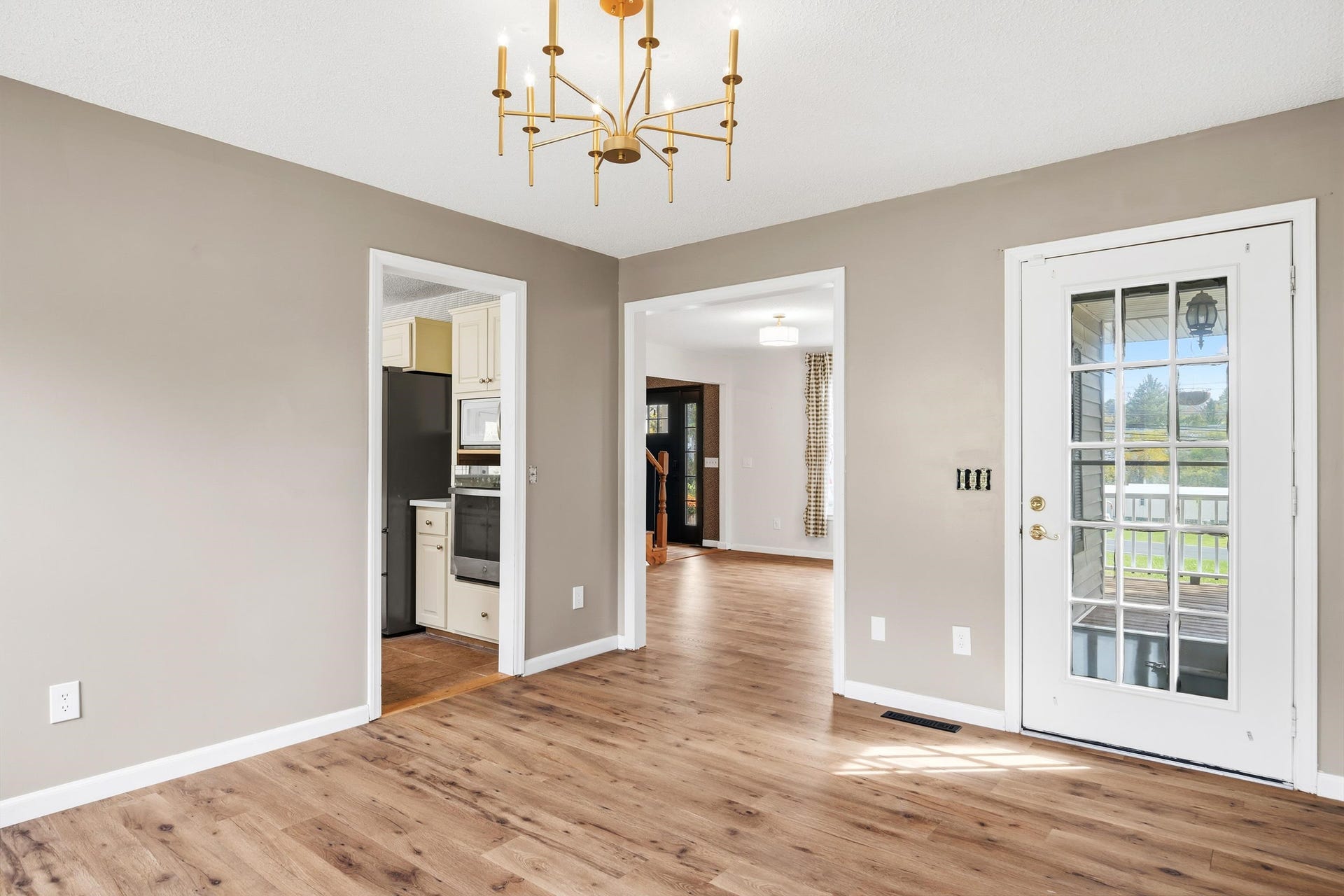 1754 Mud Pike Road, Christiansburg, VA 24073