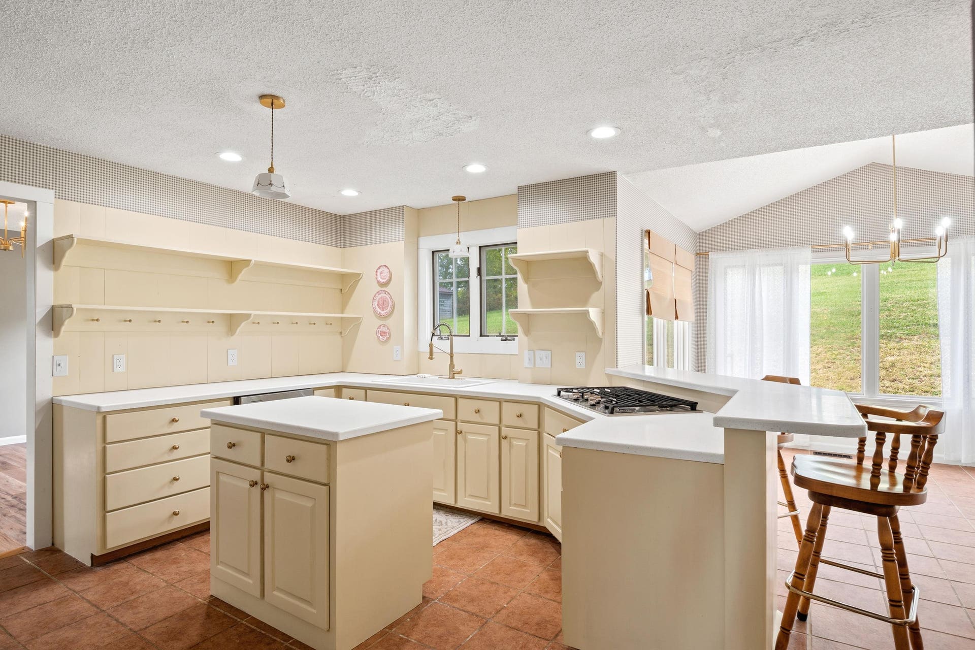 1754 Mud Pike Road, Christiansburg, VA 24073