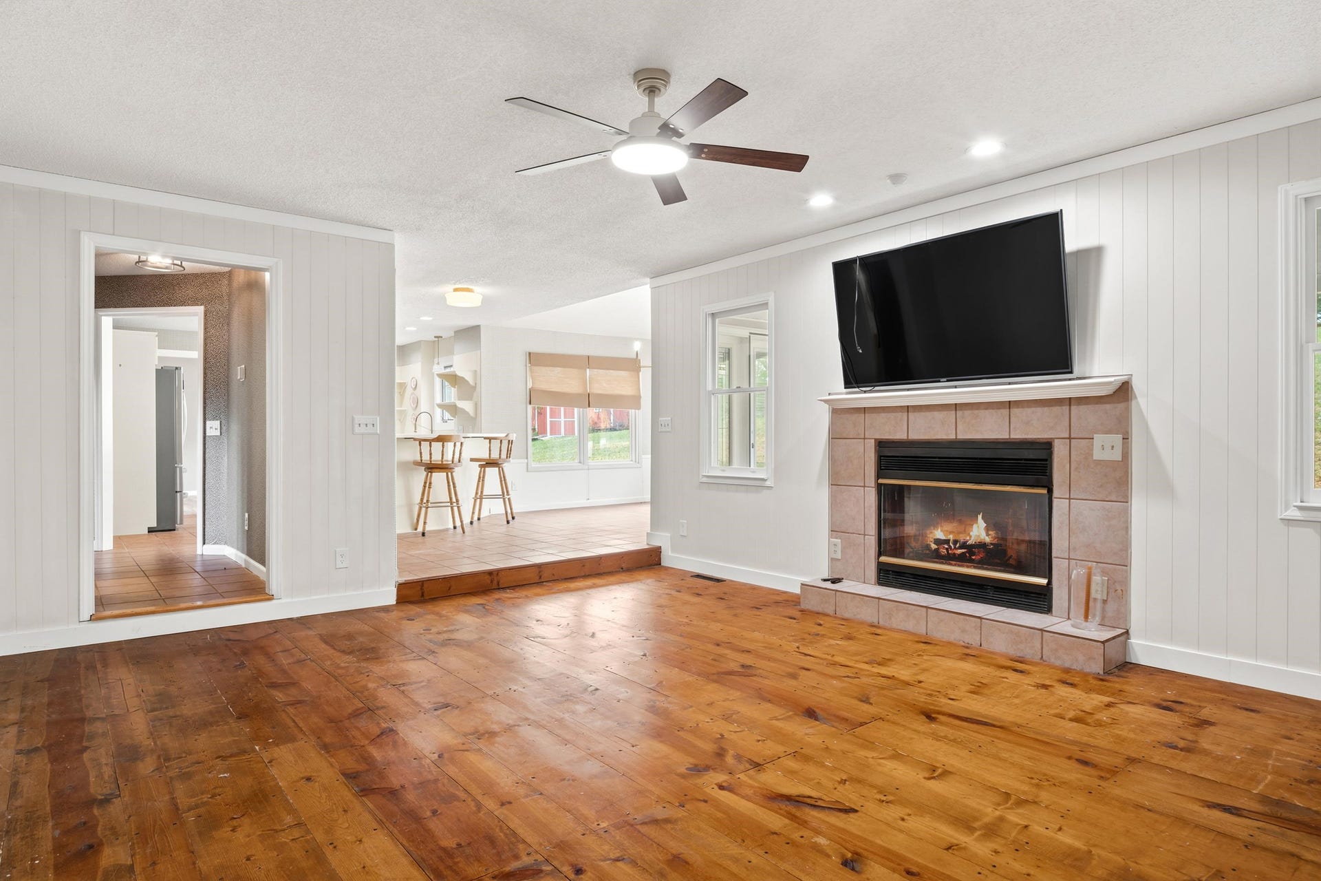 1754 Mud Pike Road, Christiansburg, VA 24073