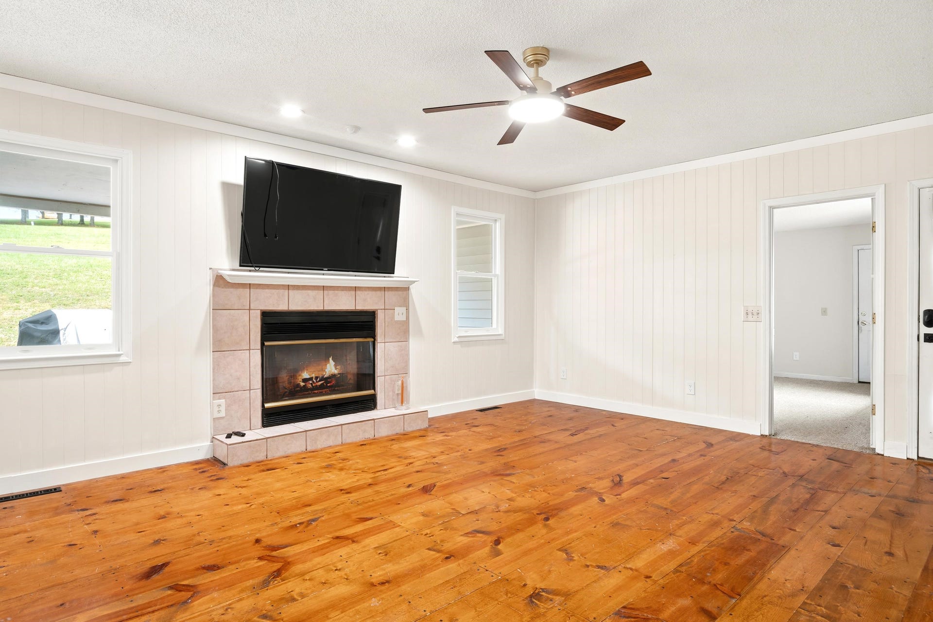 1754 Mud Pike Road, Christiansburg, VA 24073