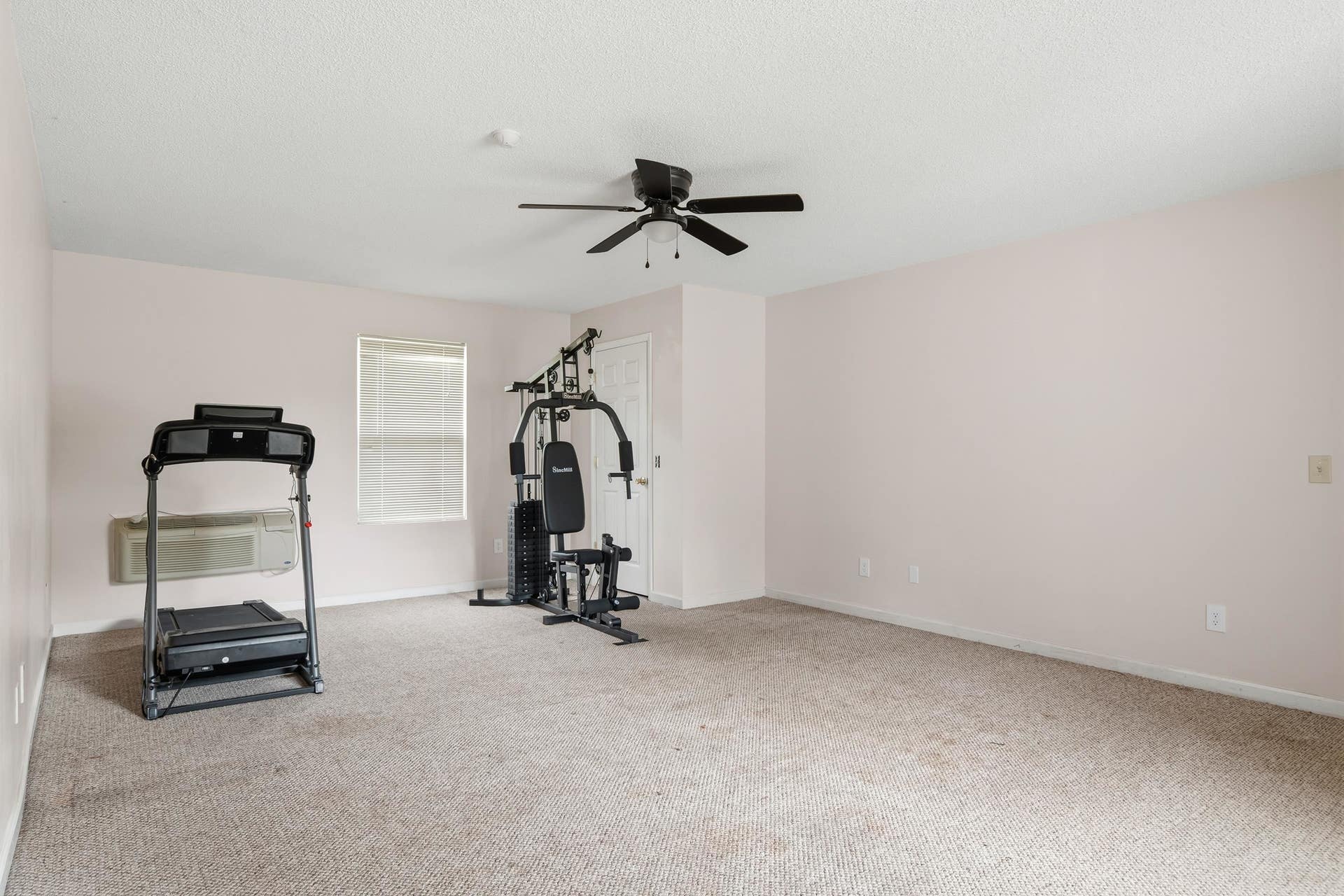 1754 Mud Pike Road, Christiansburg, VA 24073