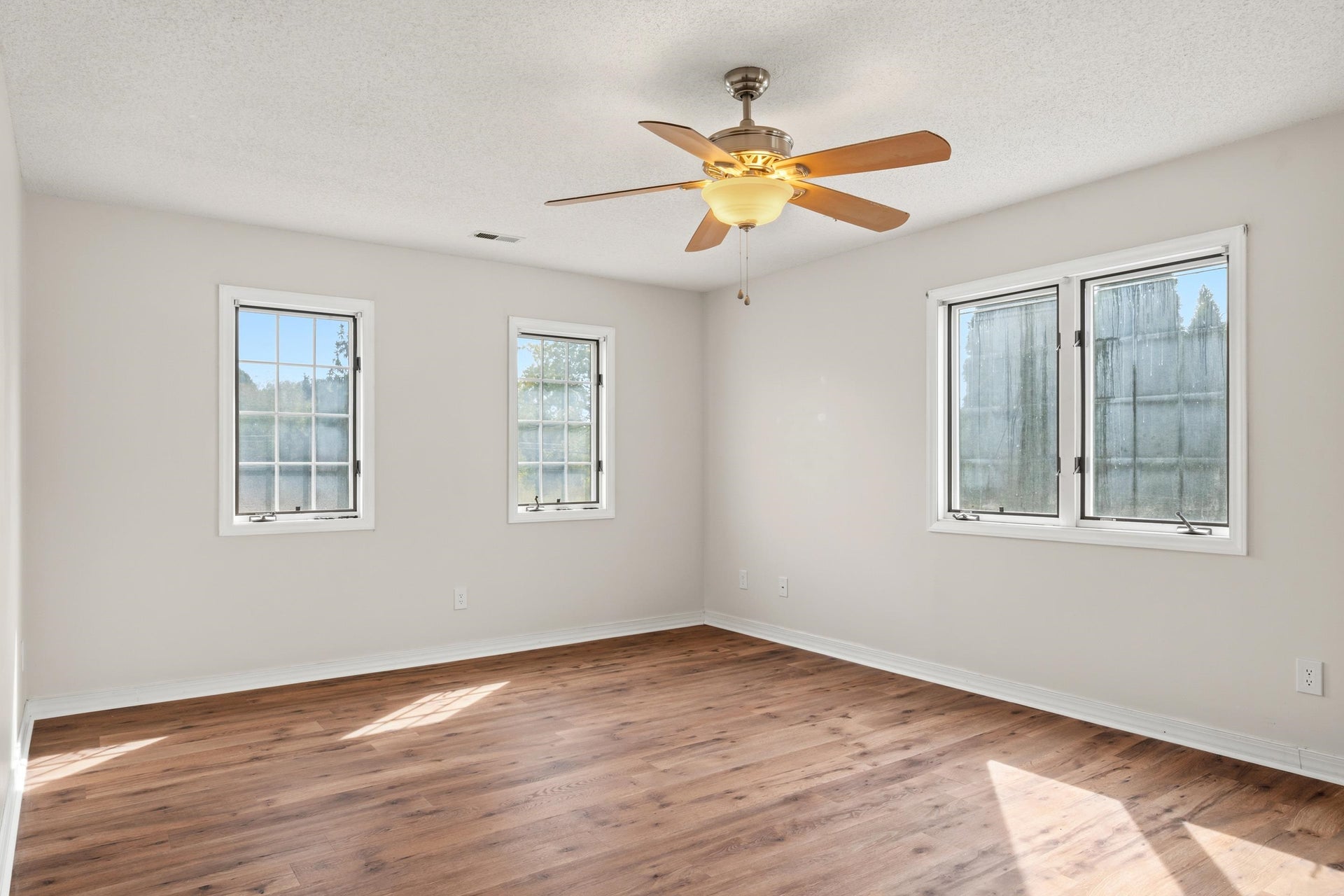 1754 Mud Pike Road, Christiansburg, VA 24073