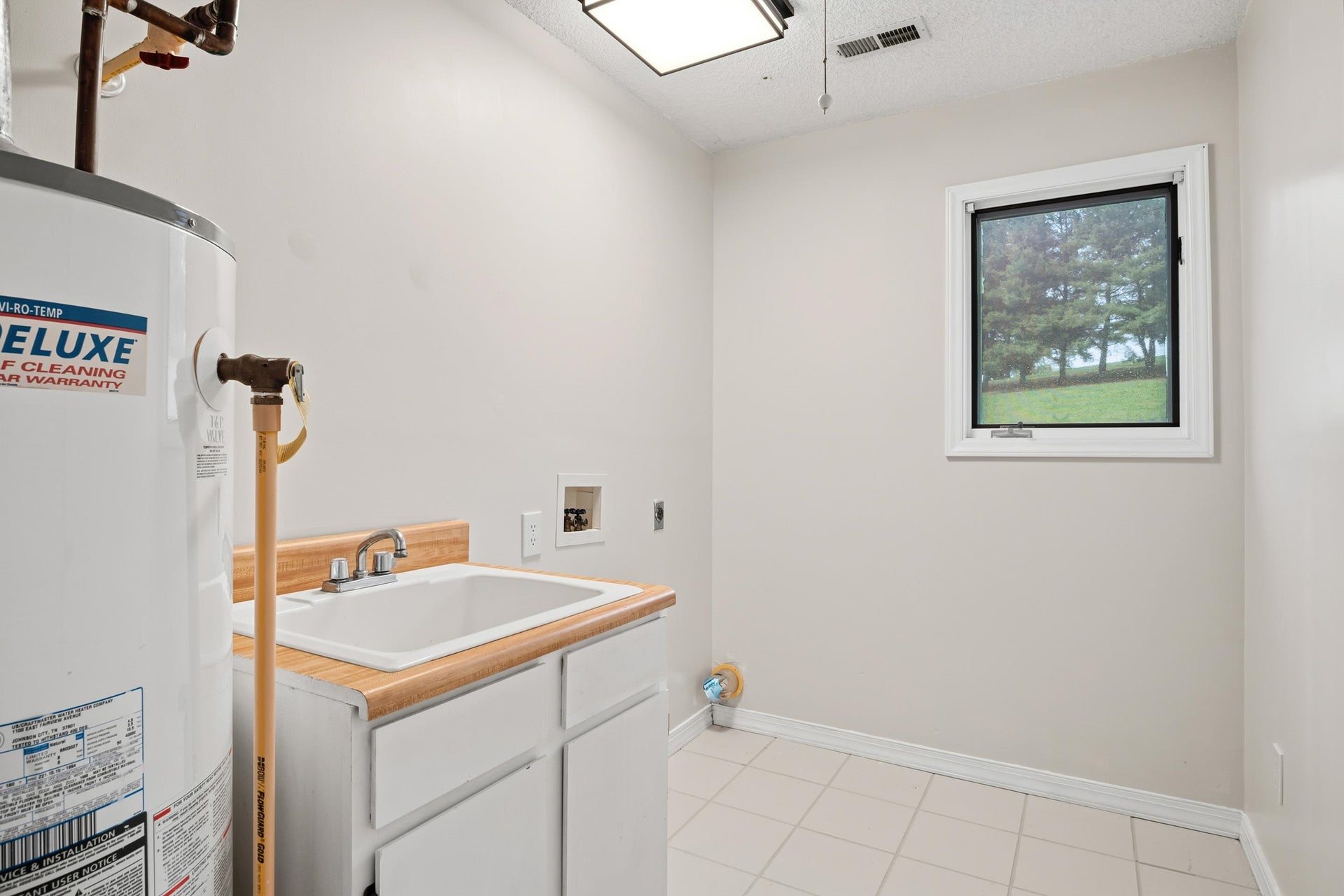 1754 Mud Pike Road, Christiansburg, VA 24073