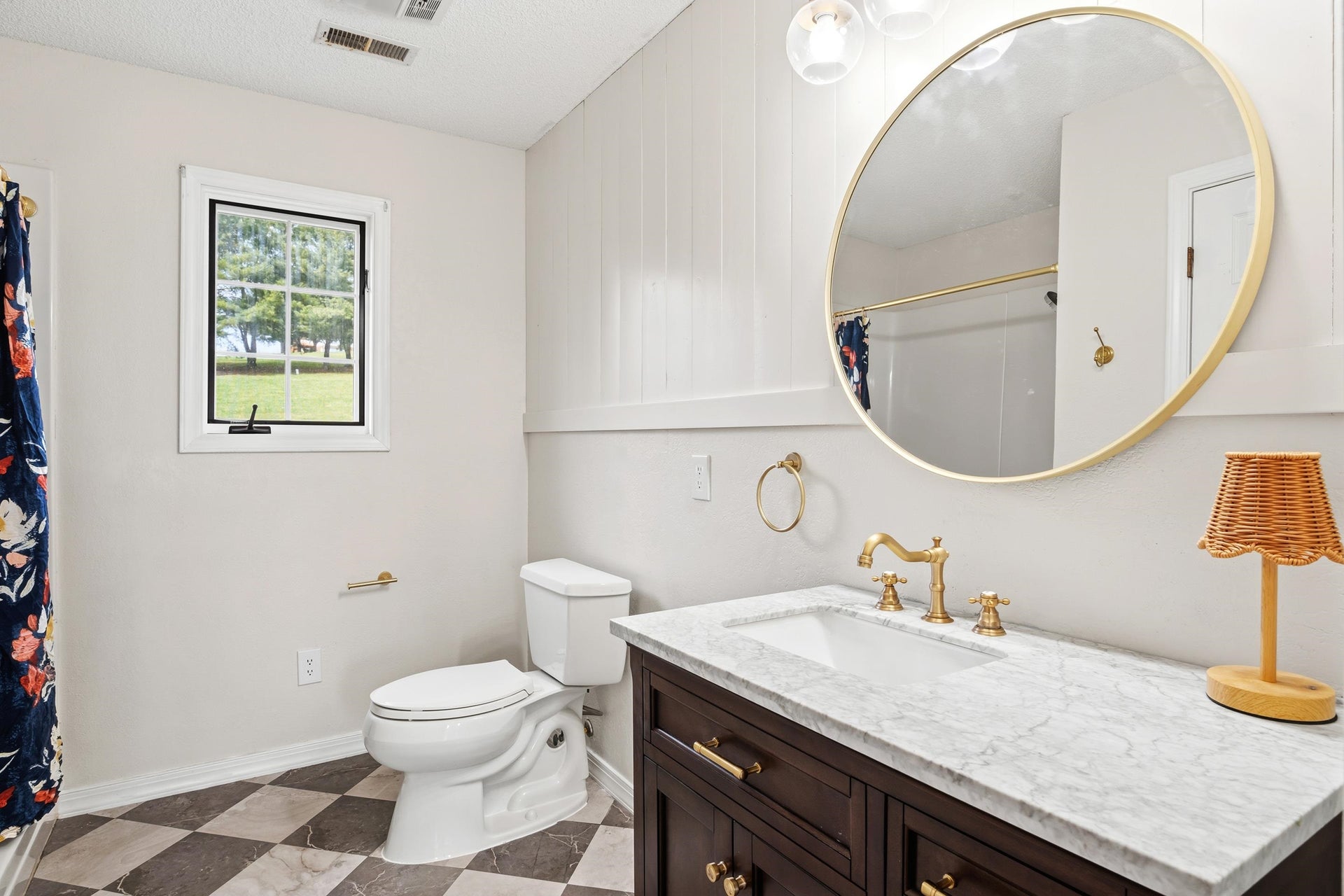 1754 Mud Pike Road, Christiansburg, VA 24073