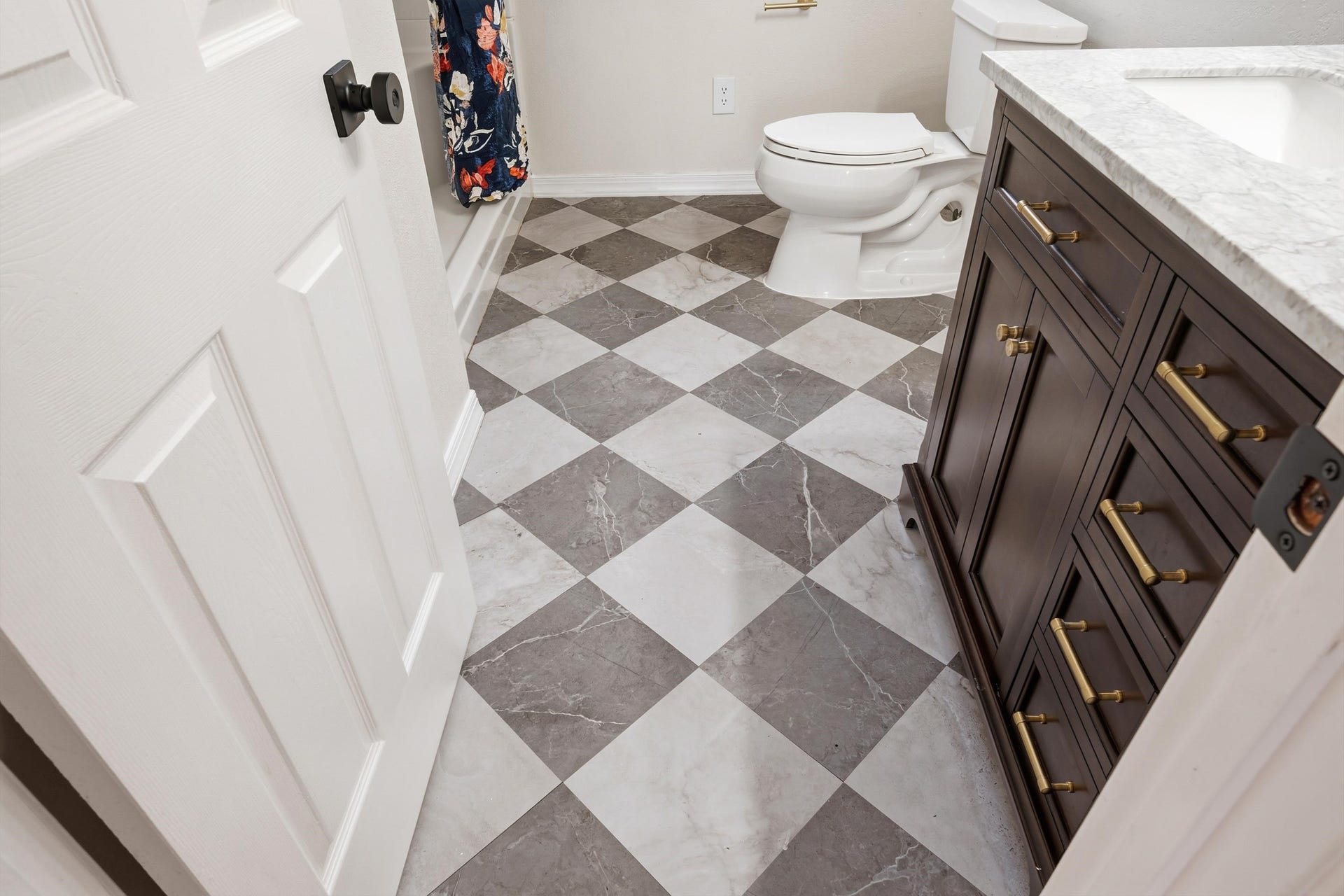 1754 Mud Pike Road, Christiansburg, VA 24073
