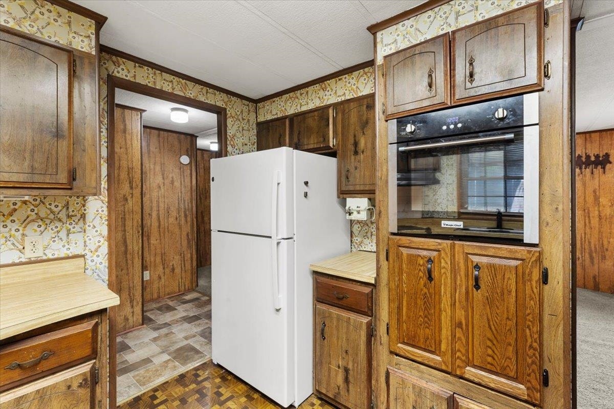 214 MAYBROOK Road, Pembroke, VA 24136