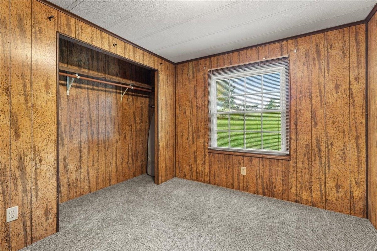 214 MAYBROOK Road, Pembroke, VA 24136