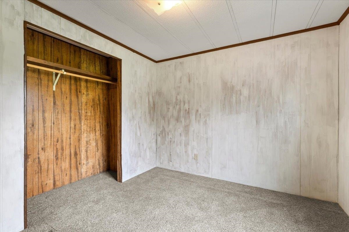 214 MAYBROOK Road, Pembroke, VA 24136