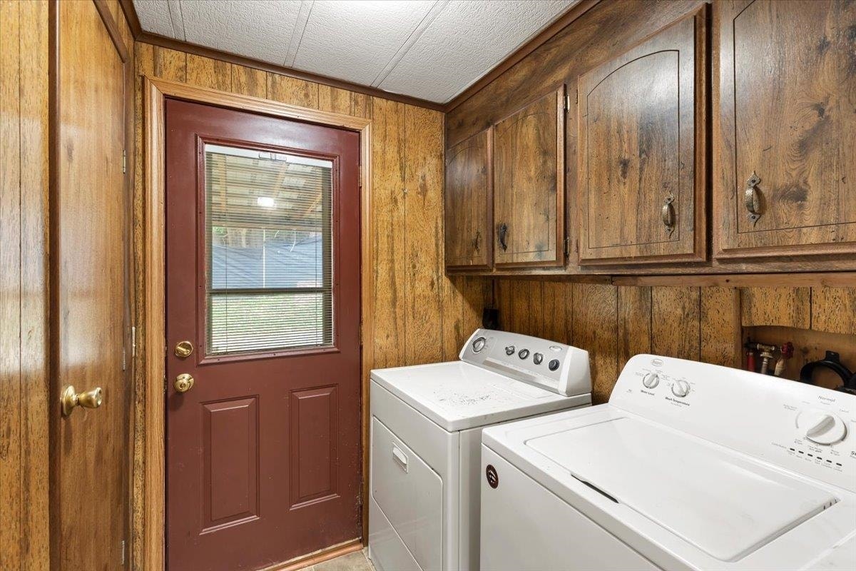 214 MAYBROOK Road, Pembroke, VA 24136