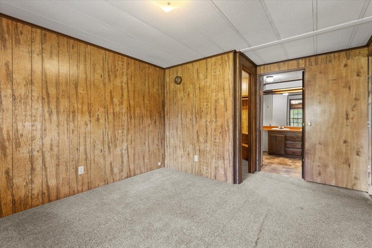 214 MAYBROOK Road, Pembroke, VA 24136