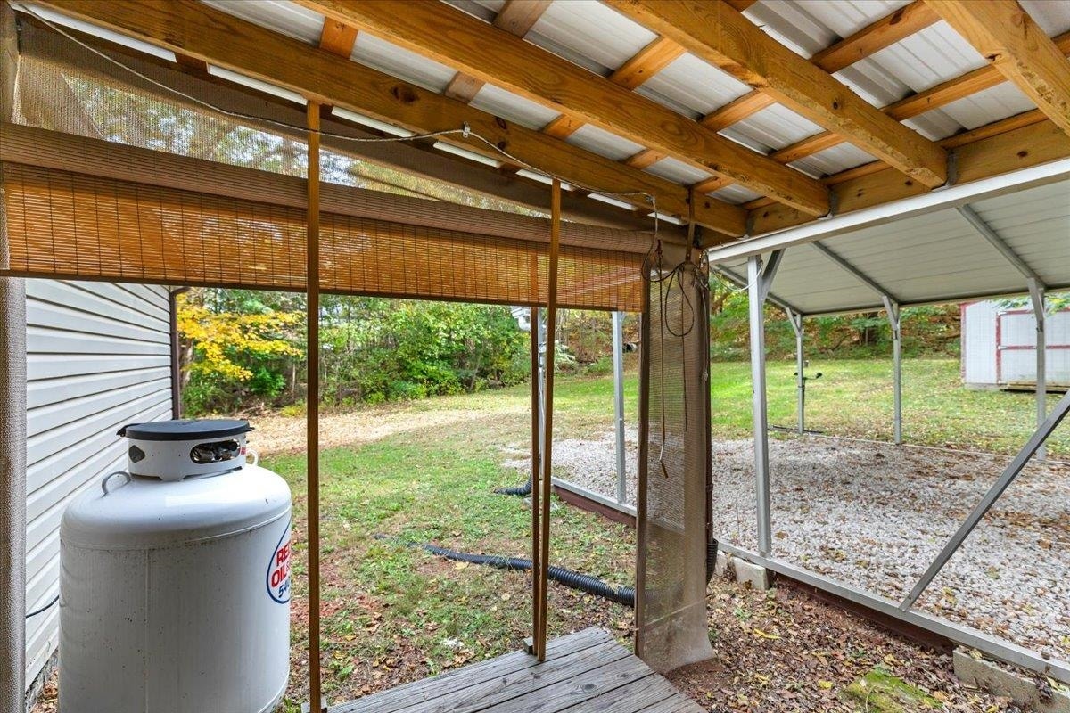 214 MAYBROOK Road, Pembroke, VA 24136