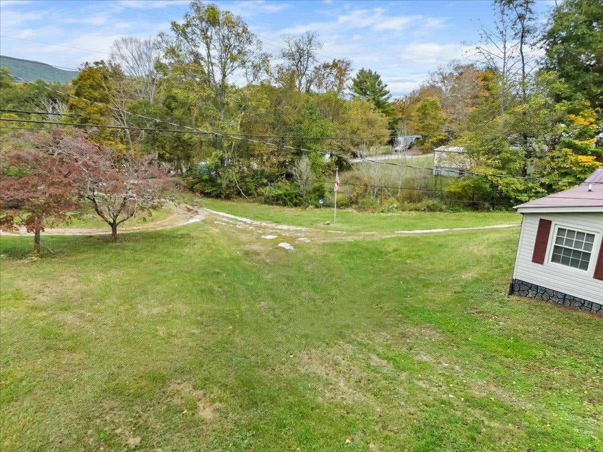 214 MAYBROOK Road, Pembroke, VA 24136